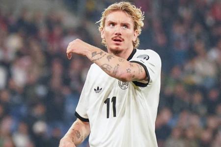 ANGRIFF: Nick Woltemade (bis 90.) - Note: 3,5 - War besser ins deutsche Spiel integriert als noch gegen Luxemburg. Hatte erfolgreiche Ballaktionen im Mittelfeld und brachte das DFB-Team mit seinem Schulter-Treffer in Führung. Der große Brustlöser war das Tor aber nicht. Spielte danach eine sehr bescheidene zweite Halbzeit, in der fast nichts nach vorne ging.