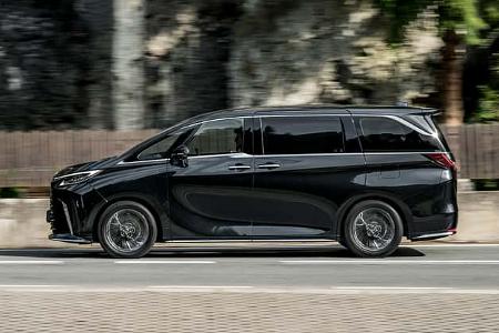 Lexus LM 350h Viersitzer