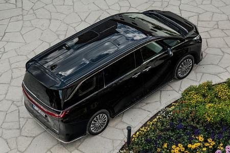 Lexus LM 350h Viersitzer