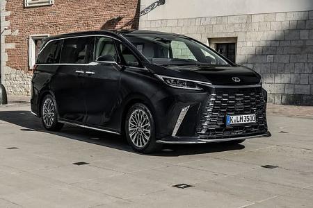 Lexus LM 350h Viersitzer