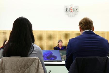 Die Verteidiger der Chirurgen bestreiten den Vorwurf. Die Verteidiger der Chirurgen bestreiten den Vorwurf.