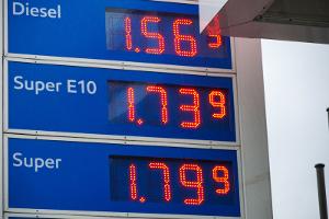 Preiserhöhungsbremse für Tankstellen