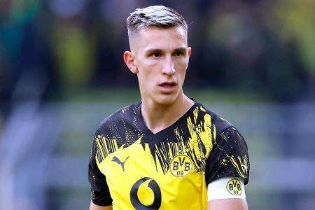 ABWEHR: Nico Schlotterbeck (Borussia Dortmund) - Auch der FC Bayern hat Nationalspieler Schlotterbeck fest im Blick, wie mehrere Medien berichten. Bei den Münchnern ist vor allem die Zukunft von Dayot Upamecano, der den Verein im kommenden Sommer verlassen könnte, ungewiss. Doch auch Minjae Kim wurde zuletzt immer wieder mit einem Abgang in Verbindung gebracht. Der BVB will derweil unbedingt mit Schlotterbeck vorzeitig verlängern.