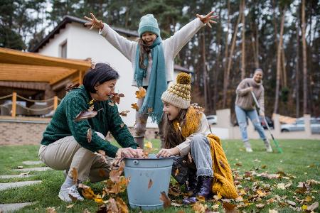 Gartenarbeit im Team