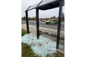 Nach der Sachbeschädigung in der Gneisenaustraße sucht die Polizei nach Hinweisen und Zeugen.