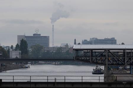 Trübe Aussichten in Stuttgart: Im Haushalt der Stadt fehlen Hunderte Millionen Euro. (Archivbild)