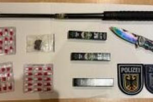 Sichergestellte Gegenstände aus Elmshorn

Bild: Bundespolizei