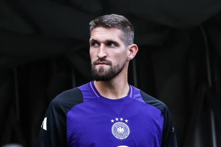 Robert Andrich (ab 87.) - ohne Bewertung - Betrat das Spielfeld und war sofort komplett angezündet. Lieferte sich beim letzten Eckball der Partie sogar einen echten Ringkampf mit seinem Gegenspieler, sodass Nordirland zu keiner Chance mehr kam.