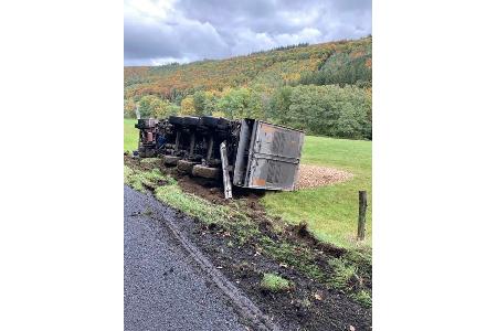 Umgekippter Sattelzug