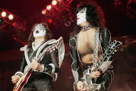 Der Gitarrist Ace Frehley ist mit 74 Jahren gestorben. (Archivbild)