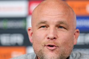 Auch finanziell: Schröder zeigt "absolute Entschlossenheit"