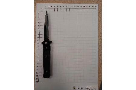 sichergestelltes Springmesser