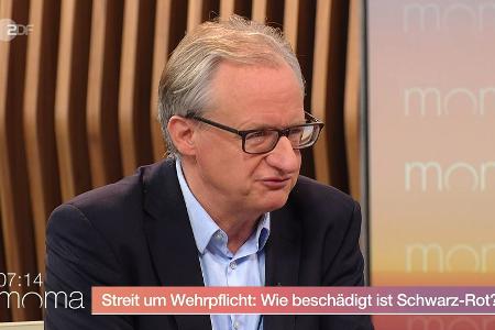 Albrecht von Lucke im ZDF-Moma