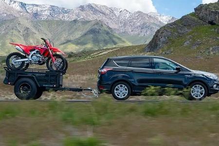 Jumping Jack Trailers. Anhänger mit Zelt für Motorräder