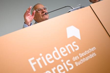 Die Übergabe des Preises findet am Sonntag in der Paulskirche statt.