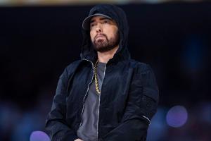 Frisch verliebt: Eminem soll seine langjährige Stylistin daten