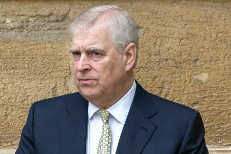 Prinz Andrew gibt Titel ab: Er ist nicht mehr Herzog von York Prinz Andrew gibt Titel ab: Er ist nicht mehr Herzog von York