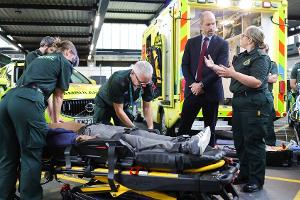 "Enge Verbindung": Prinz William besucht Londoner Rettungsdienst
