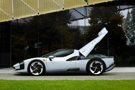 Ferrari SC40 Unikat Ferrari SC40 Unikat