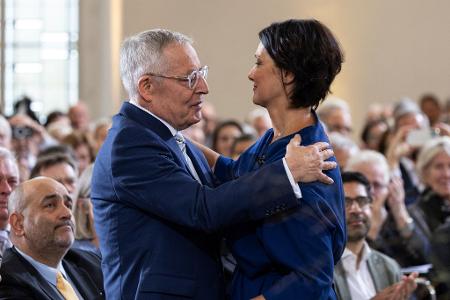Katja Petrowaskaja: 