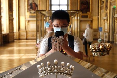 Die beim Einbruch in den Louvre erbeuteten Schmuckstücke sind von unschätzbarem Wert (Archivbild).