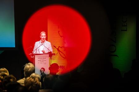 AfD-Chefin Alice Weidel findet Orbans Kurs im Ukraine-Krieg richtig. 