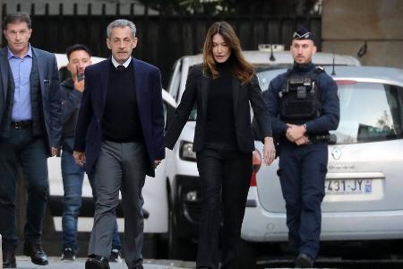 Fünf Jahre Gefängnis: Nicolas Sarkozy tritt Haftstrafe an Fünf Jahre Gefängnis: Nicolas Sarkozy tritt Haftstrafe an