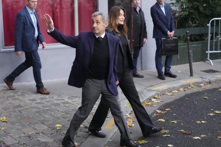 Sarkozy tritt seine Haft an.