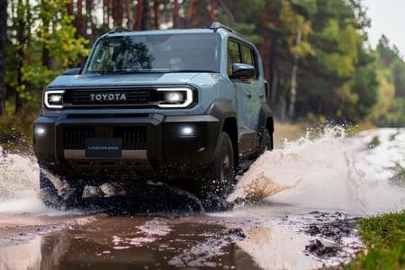 10/2025 Toyota Landcruiser FJ Premiere