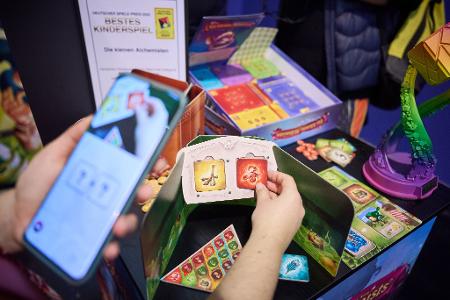 Für einige Spiele brauchen die Kinder eine App.
