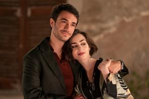 "Emily in Paris": Neuer Trailer gibt Einblicke in Emilys Rom-Abenteuer