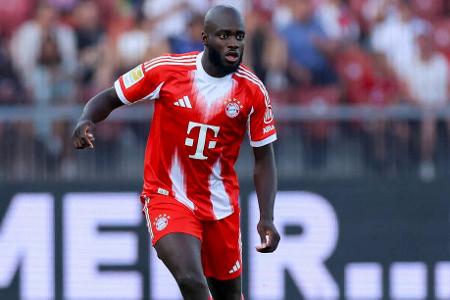 Dayot Upamecano (bis 81.) - Note: 2,5 - Ging die Gegenspieler meist schon frühzeitig mit großer Aggressivität an. Übertrieb es manchmal ein bisschen mit der Intensität beim Vorschieben. Mit Ball am Fuß war seine mutige Spielweise ertragreicher. Die Ausflüge als Ballschlepper leiteten mehrere Top-Chancen ein.