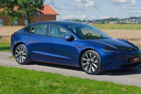 Tesla Model 3 Facelift 2030