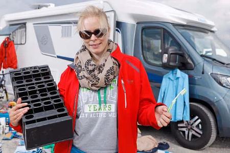 Von A wie Auffahrkeil bis Z wie Zahnbürste haben wir jedes einzelne Teil gewogen, das mit in den Urlaub soll.
