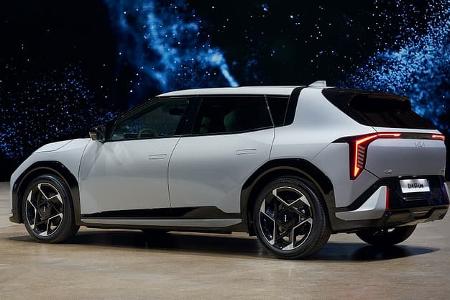 Kia EV4