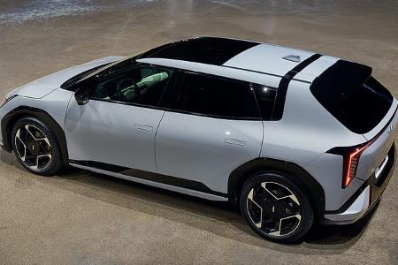Kia EV4
