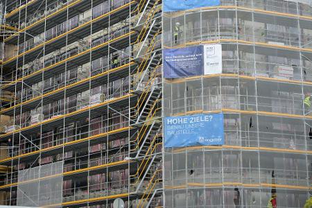 Der Hochbau hat sich im August erholt. Die Unternehmen sammelten mehr Aufträge ein. 