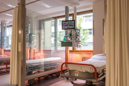 Für bestimmte Leistungen wie Notaufnahmen soll es Zuschläge geben. (Archivbild)