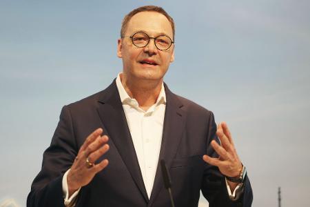 Bernhard Osburg wird neuer Chef der Bahn-Güterverkehrstochter DB Cargo. (Archivbild) Bernhard Osburg wird neuer Chef der Bahn-Güterverkehrstochter DB Cargo. (Archivbild)