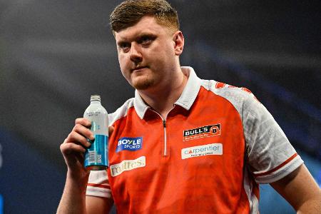 Darts-EM: Pietreczko im Achtelfinale - Schindler raus