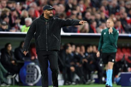 Bayern im Stau: Duell in Gladbach startet verspätet