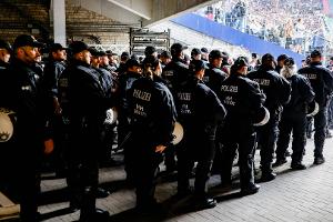 Wolfsburg- und Pauli-Fans liefern sich Schlägerei