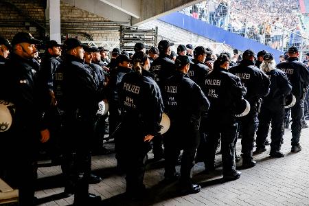 Wolfsburg- und Pauli-Fans liefern sich Schlägerei