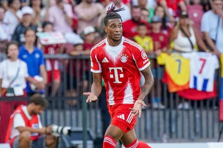 Michael Olise - Note: 2,5 - Wurde auf der rechten Außenbahn von den Fohlen intensiv bearbeitet. Spielte mehrfach gute Pässe in die Tiefe, machte selbst am gegnerischen Strafraum aber erst nach dem Seitenwechsel ernst. Sammelte neben dem bärenstarken Assist zum 2:0 auch viele unnötige Ballverluste. Michael Olise - Note: 2,5 - Wurde auf der rechten Außenbahn von den Fohlen intensiv bearbeitet. Spielte mehrfach gute Pässe in die Tiefe, machte selbst am gegnerischen Strafraum aber erst nach dem Seitenwechsel ernst. Sammelte neben dem bärenstarken Assist zum 2:0 auch viele unnötige Ballverluste.