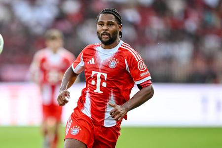 Serge Gnabry (ab 60.) - Note: 2,5 - Feierte nach Adduktorenproblemen sein Comeback beim FC Bayern und lieferte direkt einen Blitzstart ab. Legte den Führungstreffer für Kimmich auf. Blieb danach umtriebig, aber unsauber in der finalen Aktion. Serge Gnabry (ab 60.) - Note: 2,5 - Feierte nach Adduktorenproblemen sein Comeback beim FC Bayern und lieferte direkt einen Blitzstart ab. Legte den Führungstreffer für Kimmich auf. Blieb danach umtriebig, aber unsauber in der finalen Aktion.