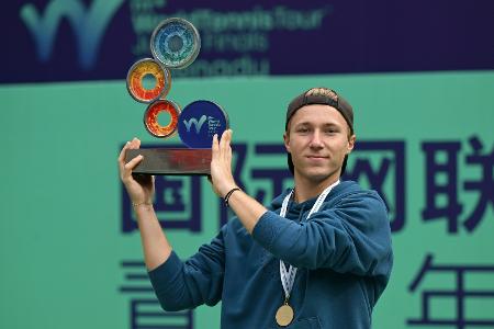 Tennis-Toptalent Schönhaus gewinnt ITF Junior Finals
