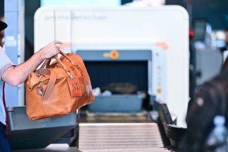 Neue Scanner vereinfachen seit einigen Monaten die Abläufe bei den Sicherheitskontrollen. (Archivbild)