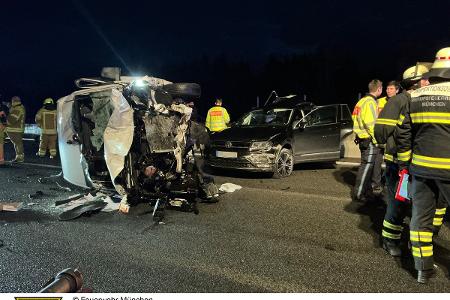 Verkehrsunfall auf der Autobahn 99.