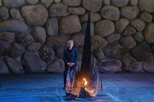 Prien besuchte die Gedenkstätte Yad Vashem.