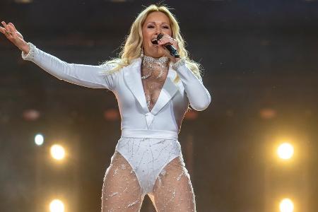 Helene Fischer tritt überraschend in TV-Show auf Helene Fischer tritt überraschend in TV-Show auf